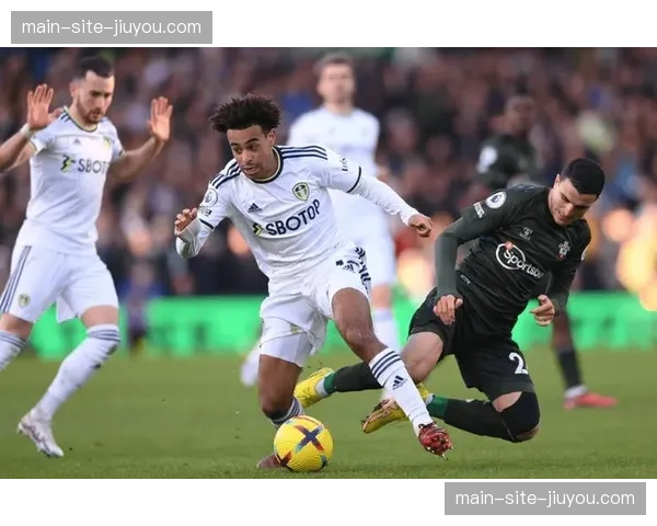 利兹联领先降级区三分保级概率92.2% 近期状态出现停滞迹象